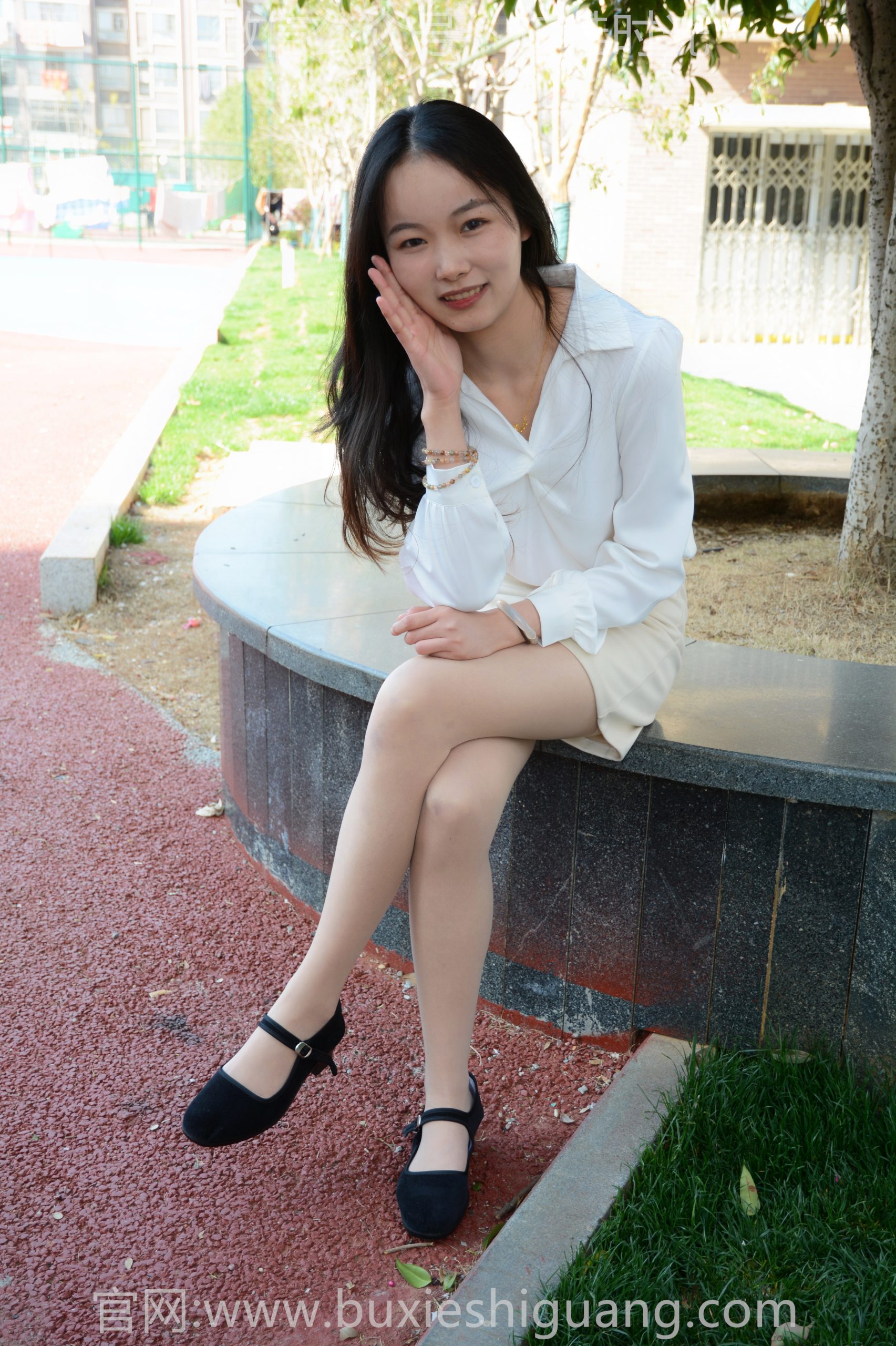 023/芸芸~【爱你的芸】天是透明的，因为黑夜已过去了
