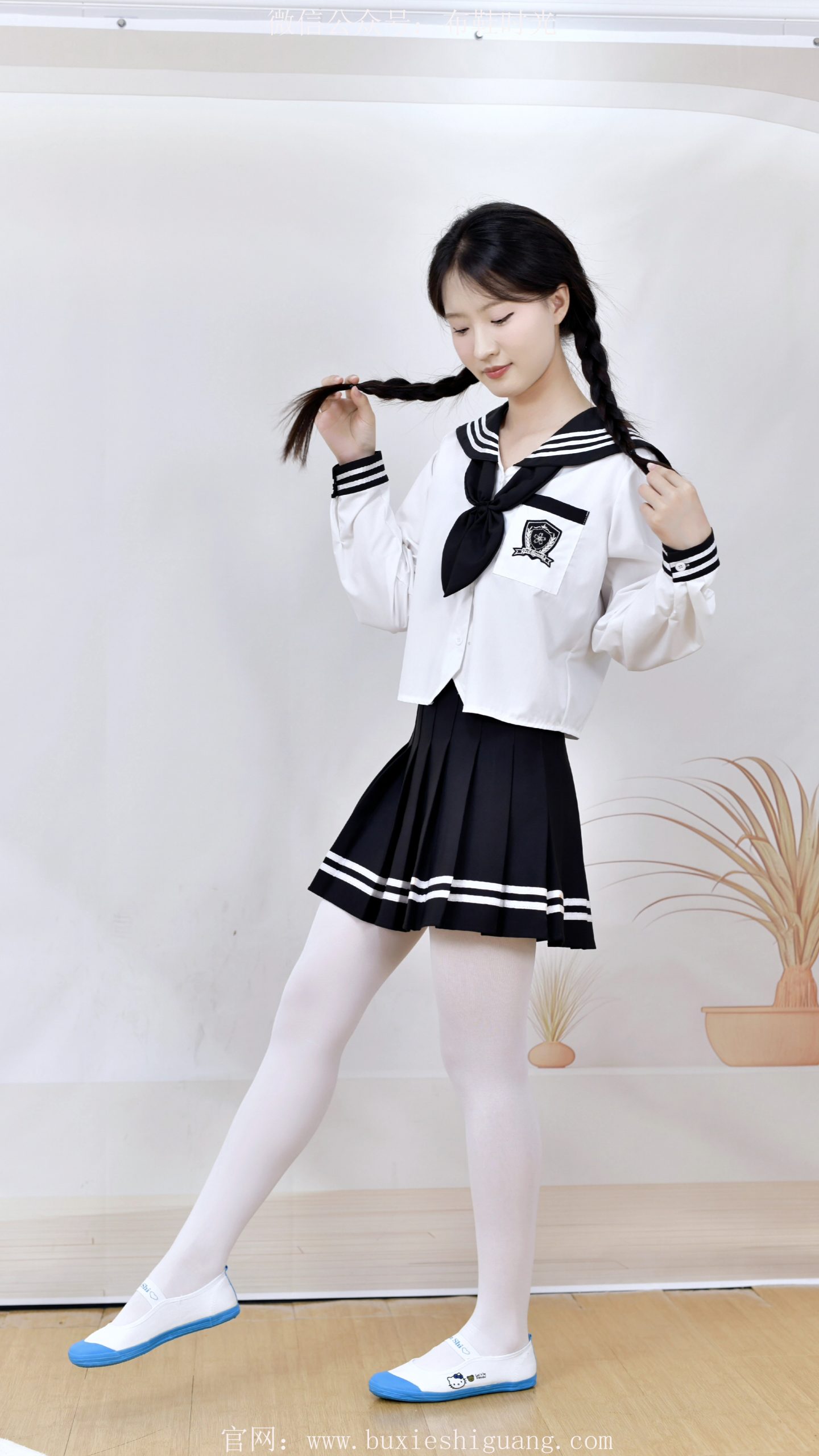 164/月月~【甜雅学姿】  水手服配白袜，布鞋添萌趣。