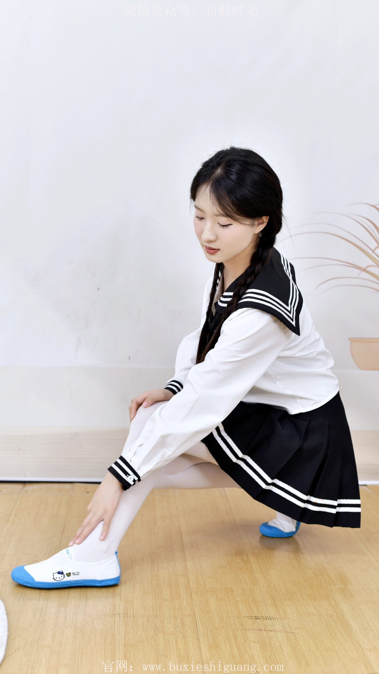 164/月月~【甜雅学姿】  水手服配白袜，布鞋添萌趣。