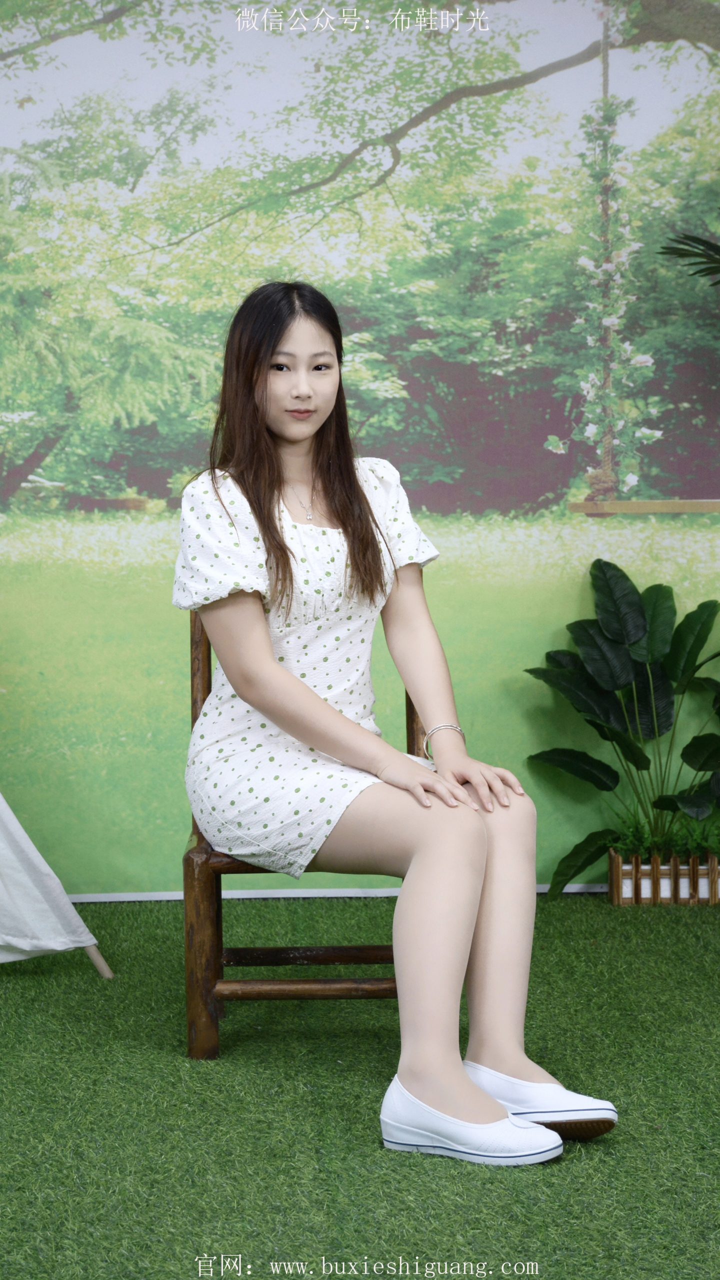 186/婷婷~【静女其姝】凭动作，让裙袜鞋生动呈现。