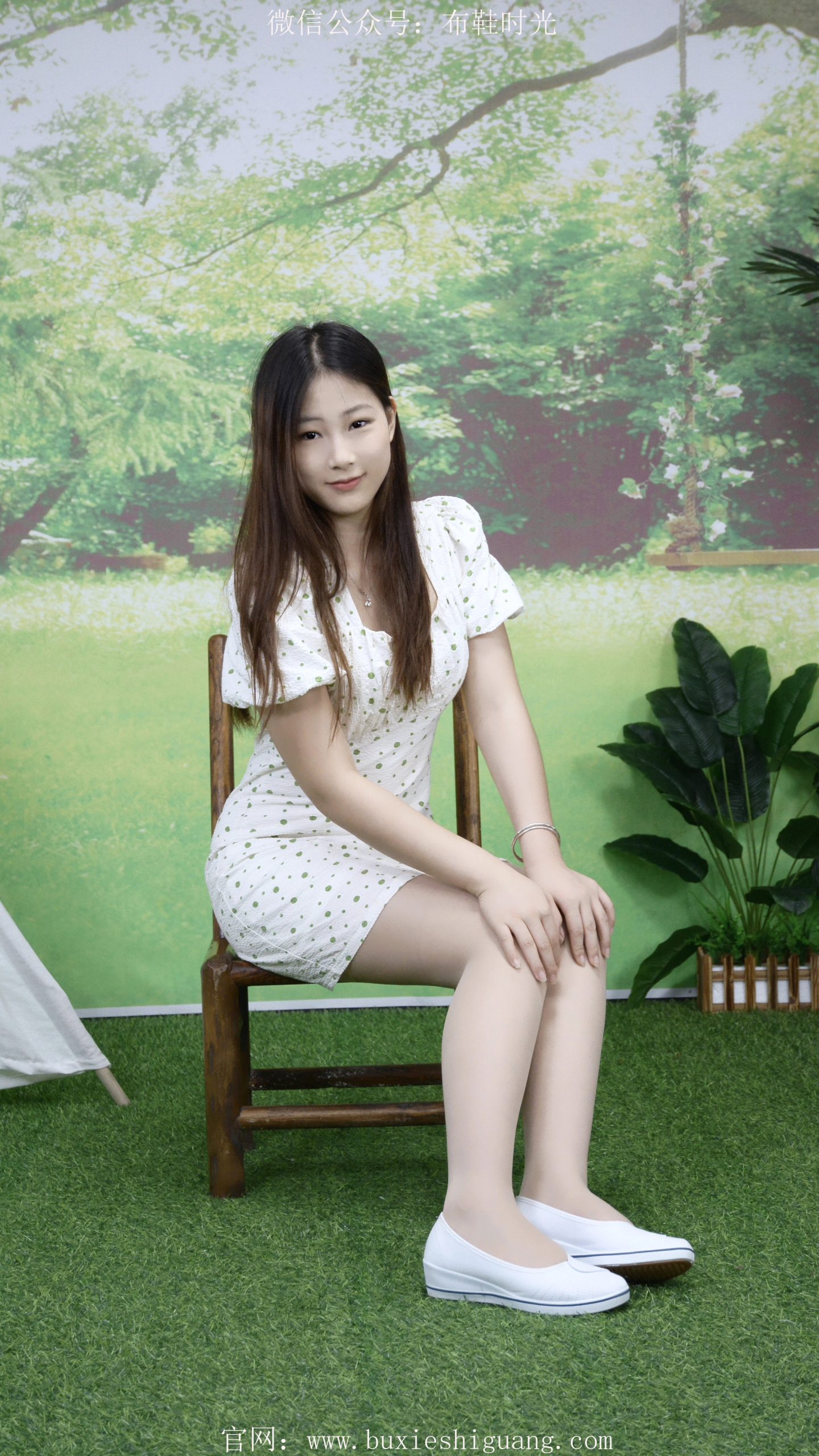 186/婷婷~【静女其姝】凭动作，让裙袜鞋生动呈现。