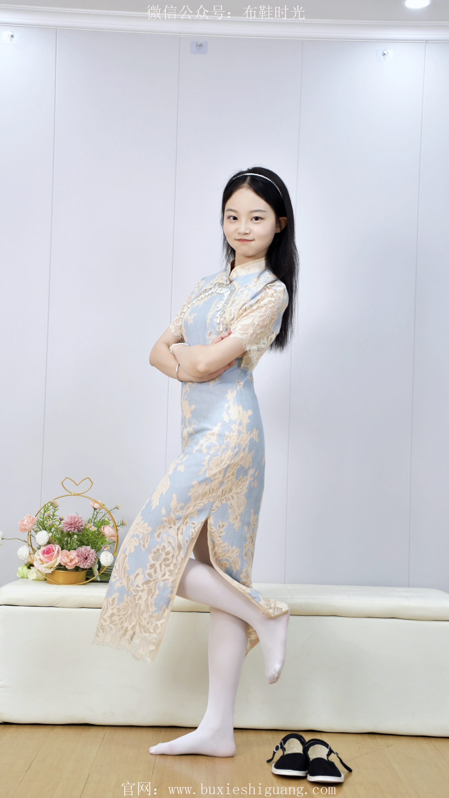209/双双~【娇俏灵动】旗袍之下，步履间尽显灵动身姿。
