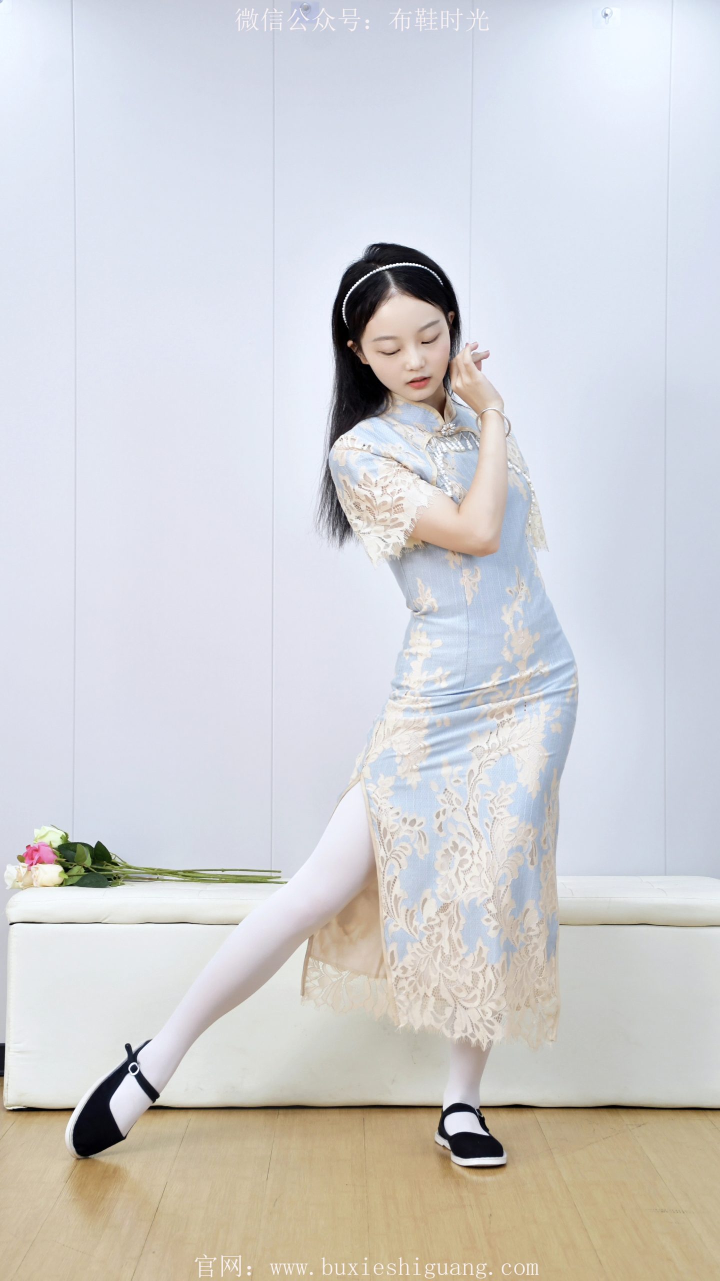 209/双双~【娇俏灵动】旗袍之下，步履间尽显灵动身姿。
