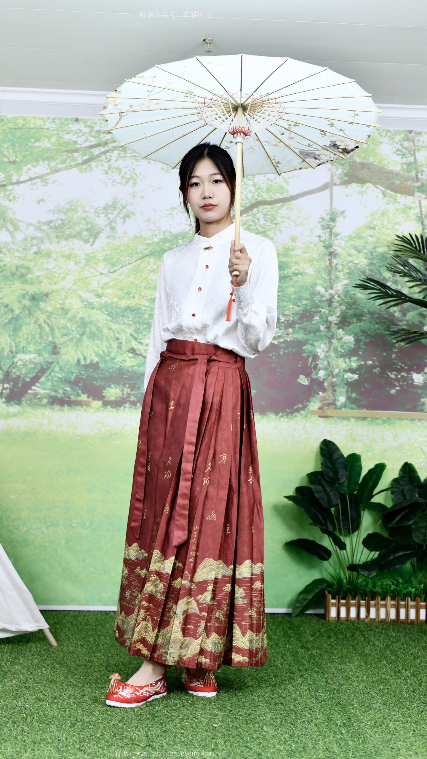 210/阿若~【提裙揽月】裙曳姿，剑凝光，伞开岁月长。